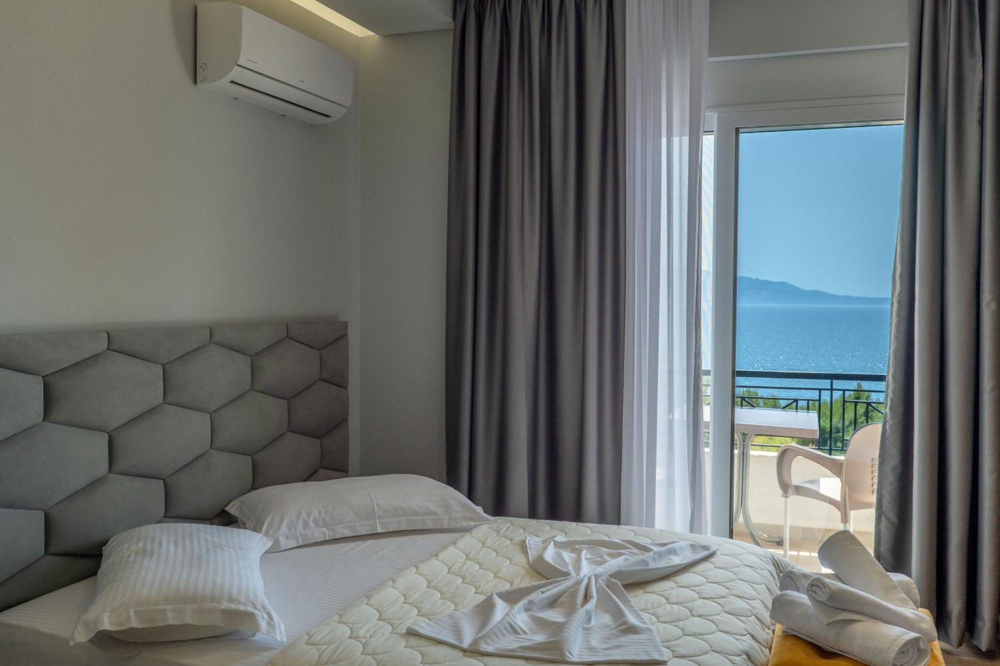 Sunkised Hotel Sarande Exterior photo