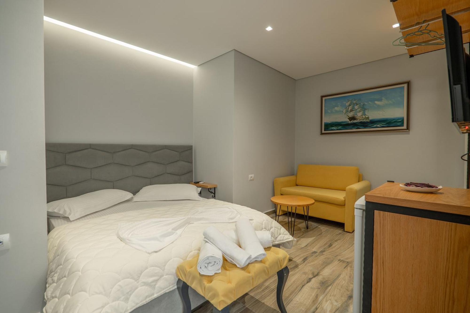 Sunkised Hotel Sarande Exterior photo