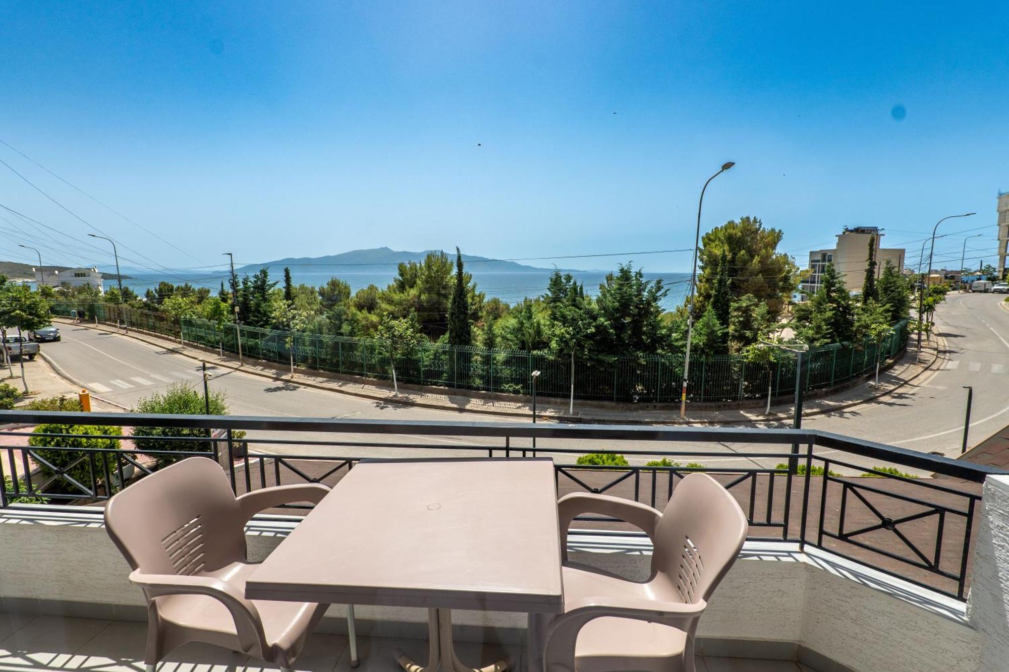 Sunkised Hotel Sarande Exterior photo